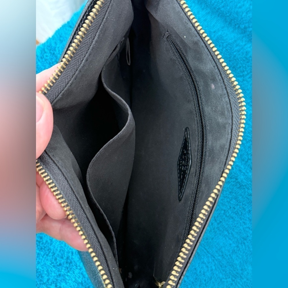 Fossil Vintage Black Pebbled Leather Crossbody GUC - Picture 11 of 11